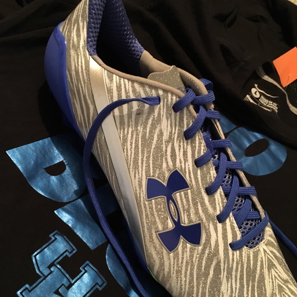 Under armour spotlight cleats Sz 13 1/2